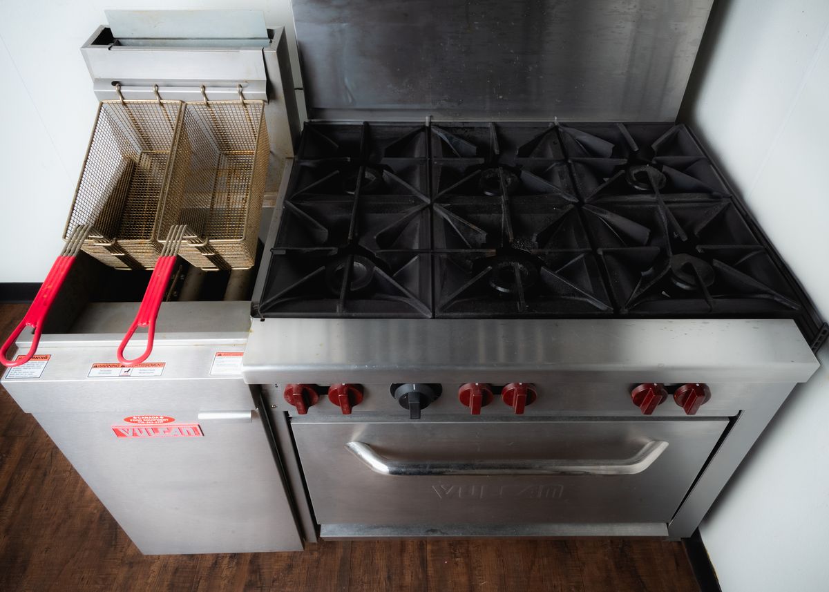 Whole kitchen