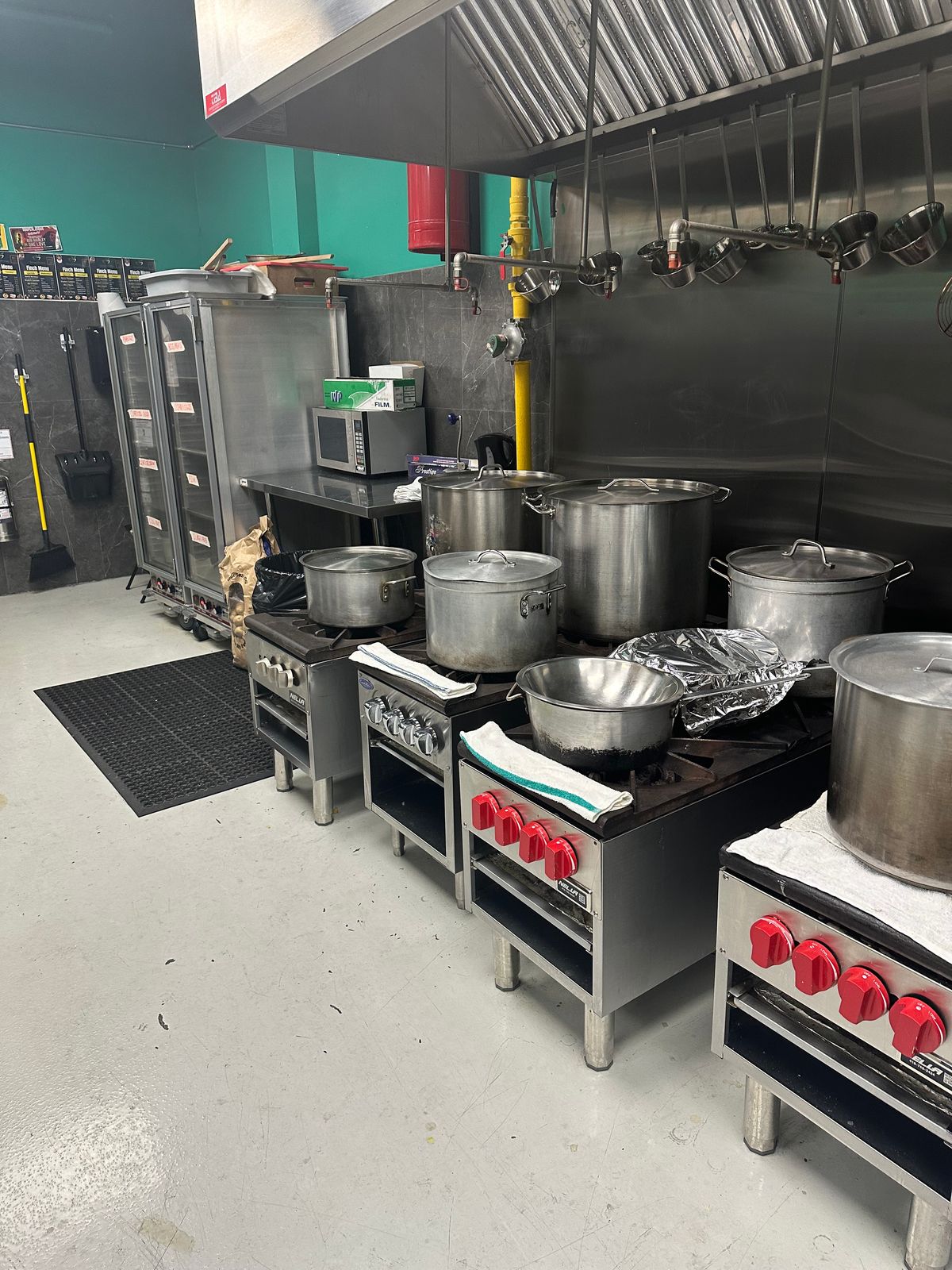 Cold Prep Kitchen 