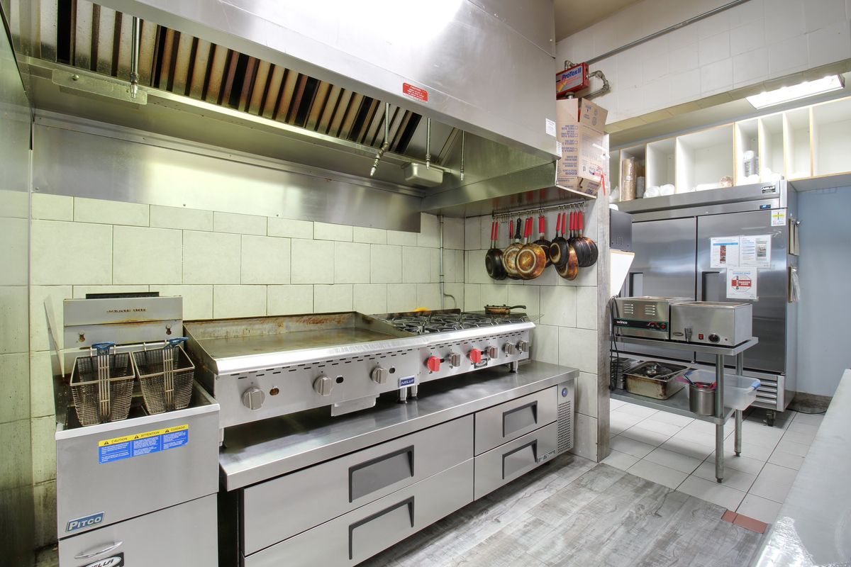 Clean and Spacious Restaurant Kitchen