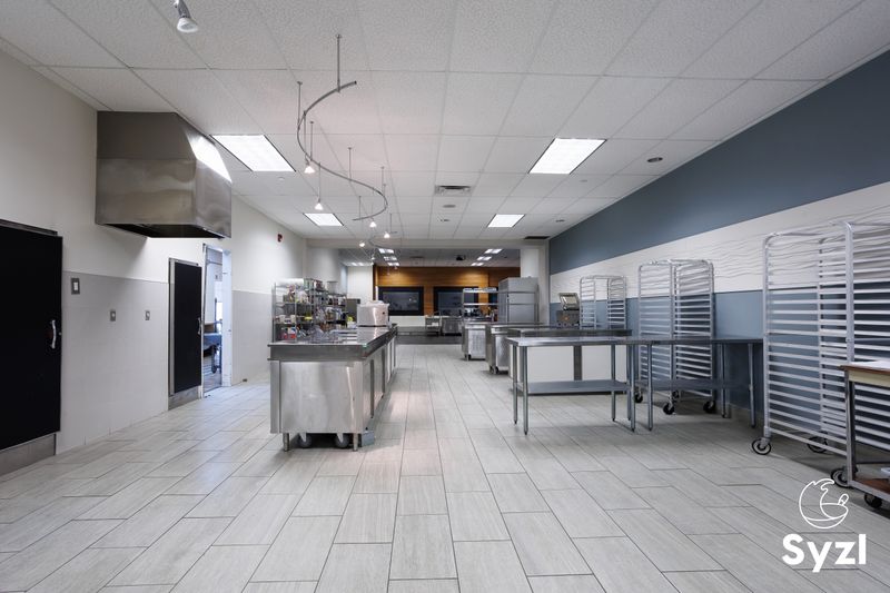 Bright, Spacious Commercial Kitchen